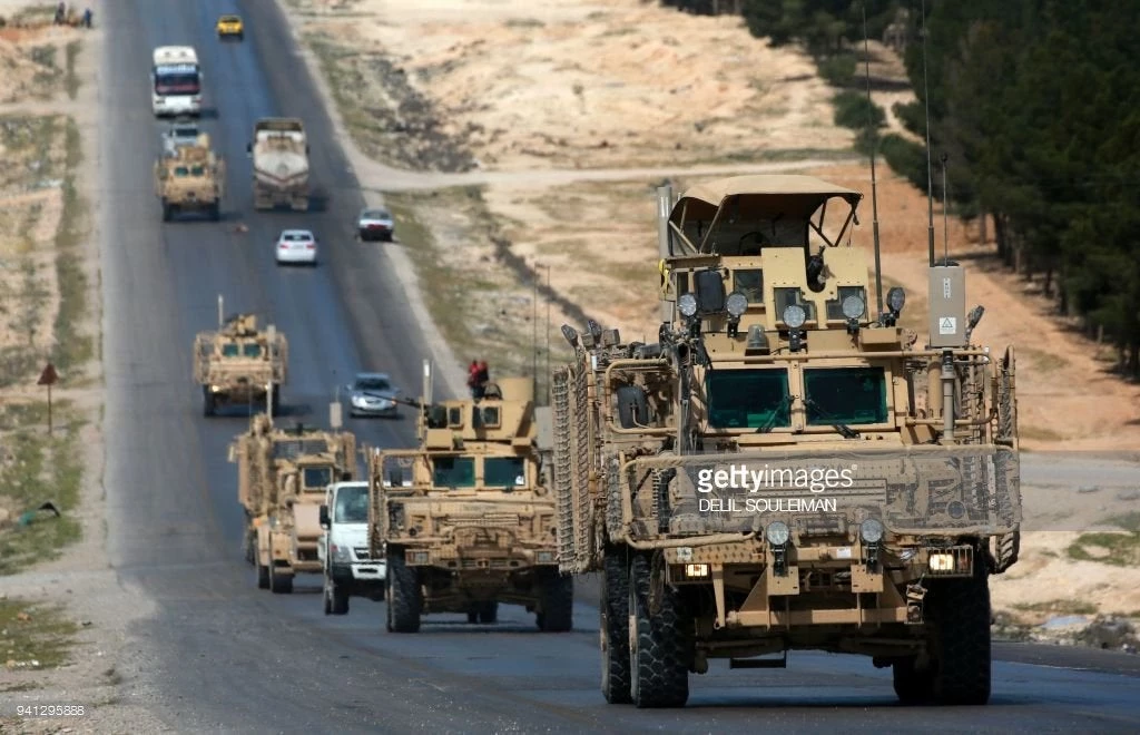 Εφτασαν ενισχύσεις στην Ιεράπολη- Τα «Γεράκια» των ΗΠΑ απάντησαν στον Ερντογάν: «Δεν αποχωρούμε»